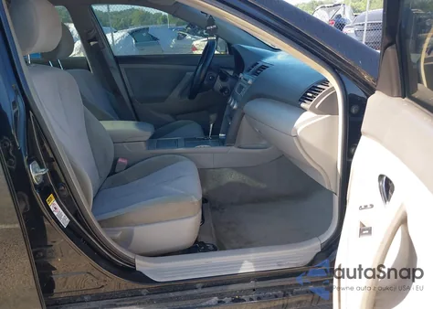 2010 Toyota Camry z USA, uszkodzony, nr VIN 4T4BF3EK0AR014852